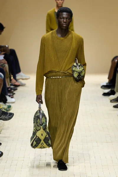 Look 67